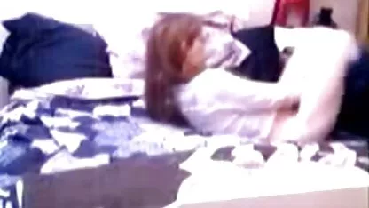 Две момчета прелъстиха вечна съседка ebane klipove в апартамента й