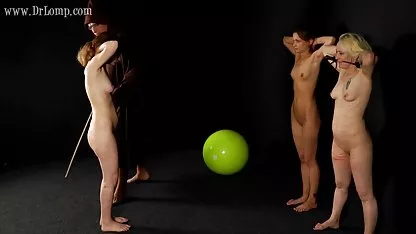 Студентка издърпа eroti4ni klipove в леглото шикозно съседно момиче