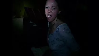 Свързана женска прецакана от брадат пич груба и порно клипове с лелки твърда