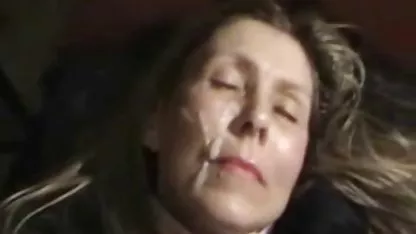 Две момчета твърдо доминират klipove s seks младите японци