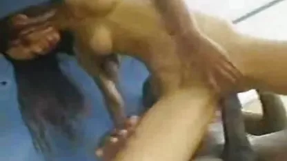 Пияна бюста жена секс с клипове правела секс с племенника си