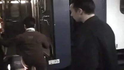 Зрелият analni klipove културист показа голям клитор и мускули