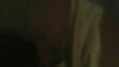 Майка и малката секс клипове безплатно й дъщеря се напиват с една хахала