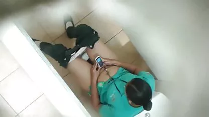 Еротични рамки с красиви секс клипове с ученички момичета