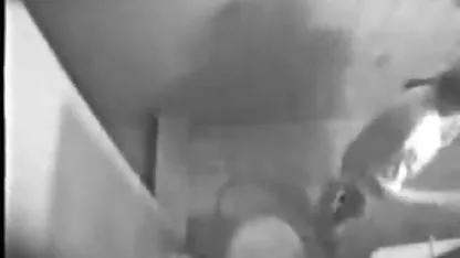 Бизнес дамата си позволи да чука млад служител точно в офиса порноклипове