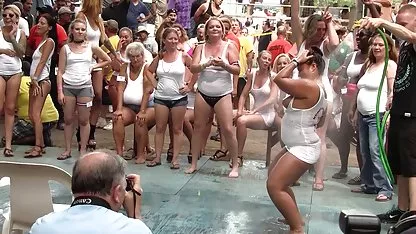 Двойно проникване порноклипове за неопитно момиче