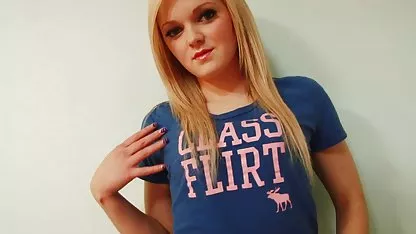 Възрастен дядо дрючи xxx klipove младия Шмару