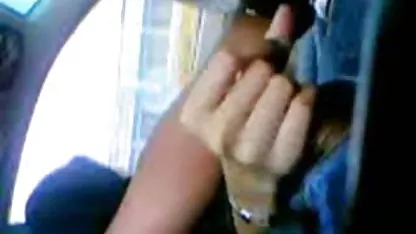 Съпругът, слагащ камера, записва секс клип безплатно порно как той облизва путката на жена си