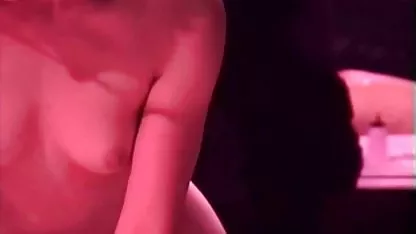 Палави студентка чука секси съученик в устата порно клипове с лелки си