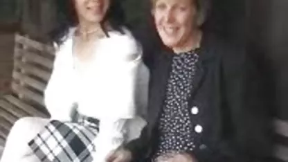 Възрастна двойка секс клипове бг искаше да запише секса си на видео