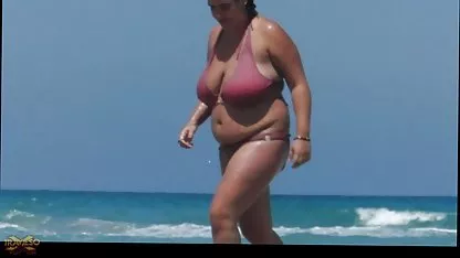 Руско момиче в черни чорапогащи klipove za sex съблазни приятелка