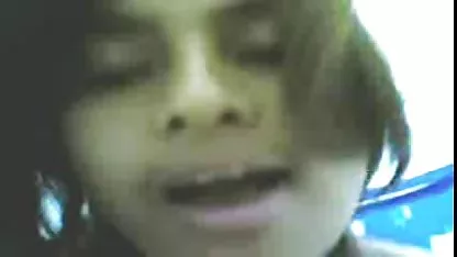 Младият мъж си проправи път към спалнята на майка си анален секс клипове и я имаше, докато баща й го нямаше