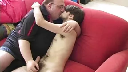 Прекрасен красив секс с младо bezplatni seks klipove момиче край басейна