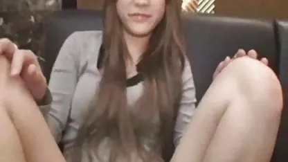 Busty MILF цъфти порно клипове български с мускулест млад човек