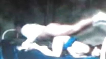 Бръснатото порно клипове с българки дете се радва с блондинка