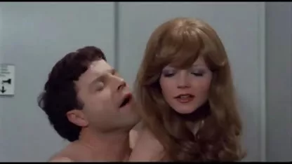 Нов любовник сложи в устата си красива порни клипове азиатка